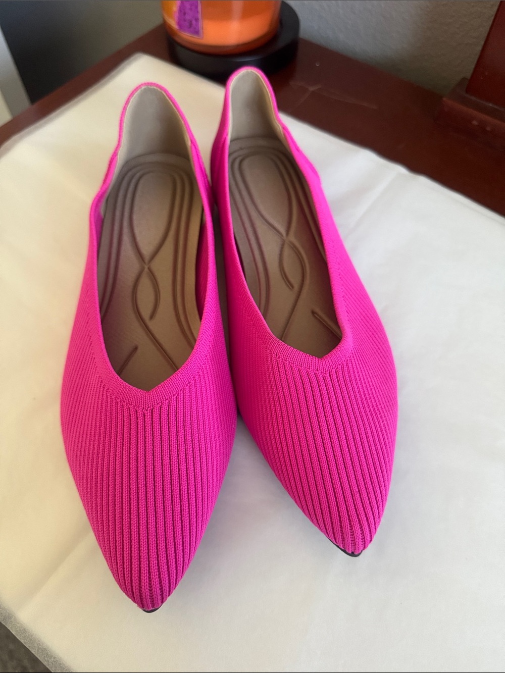 Pointed Knit Women's Flats in Vibrant Pink-NWOT -NEVER WORN